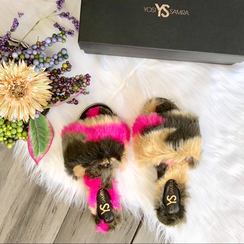 NIB-Yoshi Samra Rose Grey Fuschia Faux Fur Slider